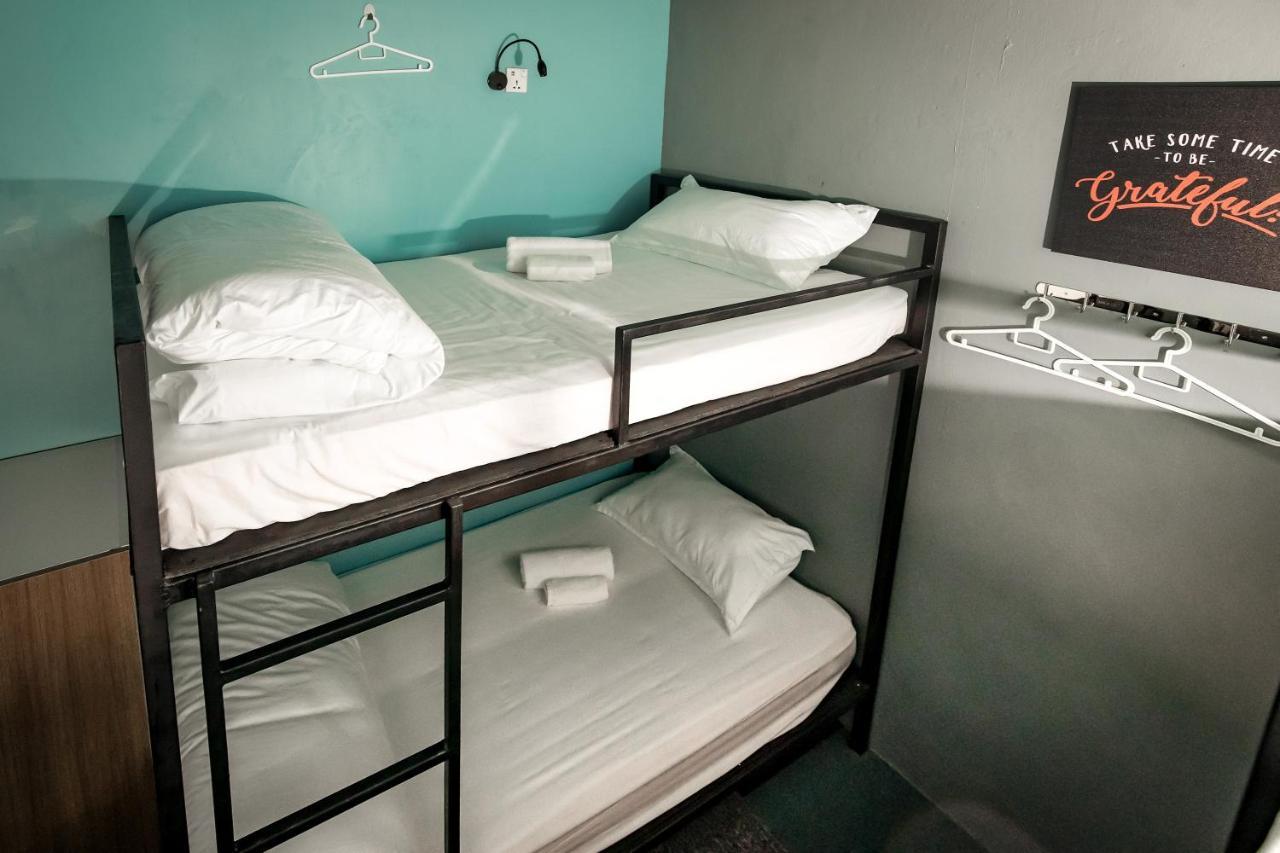 Vibrant Hostel Κότα Κιναμπαλού Εξωτερικό φωτογραφία